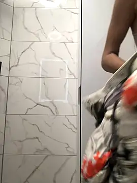 sweetchery999999 online show from 10/29/25, 10:17