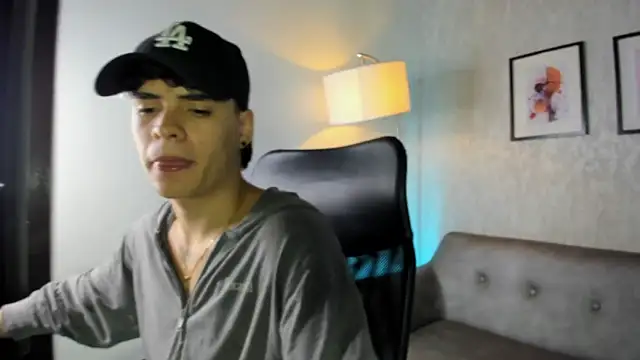 BenitoSaenz online show from 10/25/25, 11:40