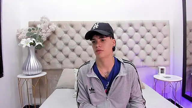 BenitoSaenz online show from 11/05/25, 10:26