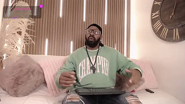 King Malik online show from 09/18/25, 01:02