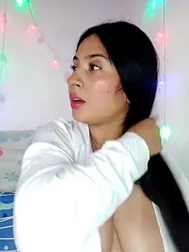 VALENTINA ROUSE  online show from 04/18/26, 07:07