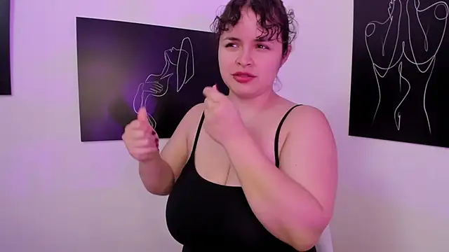 Snapshot of SeleneLuminari8 chatting on 10/07/25, 05:21 SeleneLuminari8 online show from 10/07/25, 05:21