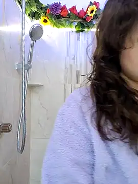 SeleneLuminari8 online show from 05/09/26, 04:23