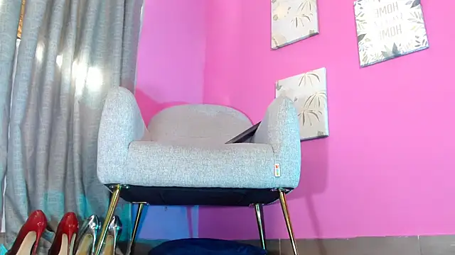 emily ox0 online show from 04/14/26, 07:42