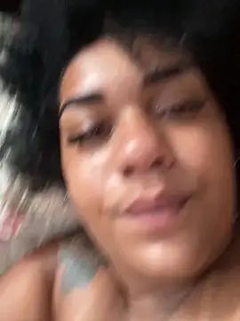 morenaluaa online show from 10/14/25, 10:16