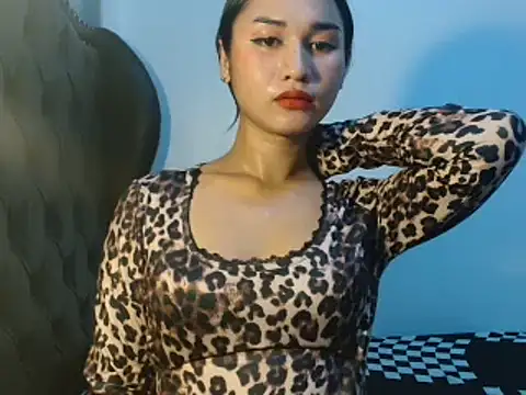 lava lux online show from 06/17/26, 04:37