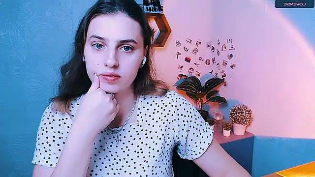 AmandaDimond  online show from 10/05/25, 12:03