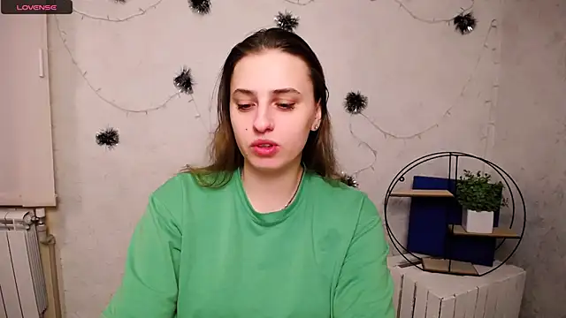 Snapshot of AmandaDimond_ chatting on 02/05/26, 12:43 AmandaDimond online show from 02/05/26, 12:43