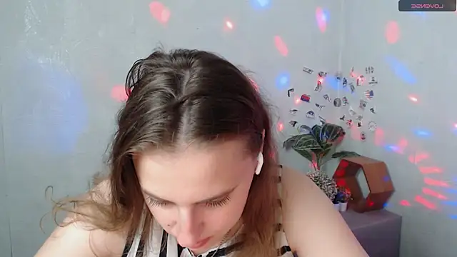 AmandaDimond  online show from 06/04/26, 02:34