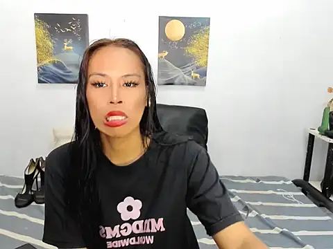 Savanna White online show from 10/27/25, 10:52