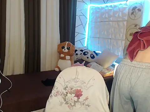 Snapshot of Alluring_Ashley chatting on 04/29/26, 12:16 Alluring Ashley online show from 04/29/26, 12:16
