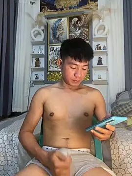 xshyboyx online show from 09/26/25, 03:16