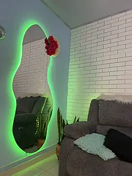 Im Fernanda online show from 10/28/25, 10:08