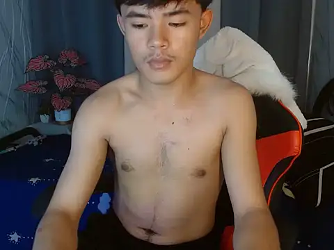 YourNaughtyTwink 69 online show from 04/24/26, 09:01