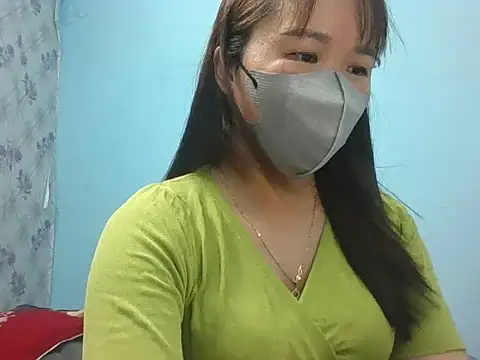 Snapshot of Hachi077 chatting on 09/15/25, 03:50 Hachi077 online show from 09/15/25, 03:50