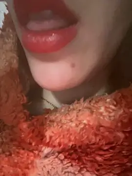 Snapshot of Mimisixo chatting on 02/02/26, 01:48 Mimisixo online show from 02/02/26, 01:48