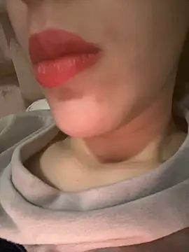 Snapshot of Mimisixo chatting on 02/10/26, 11:42 Mimisixo online show from 02/10/26, 11:42