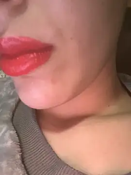 Snapshot of Mimisixo chatting on 02/17/26, 12:29 Mimisixo online show from 02/17/26, 12:29