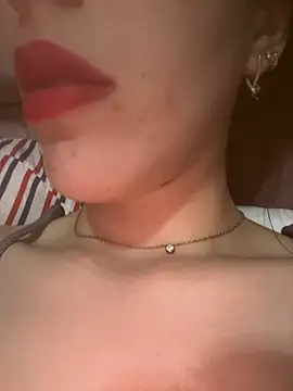 Snapshot of Mimisixo chatting on 07/16/26, 12:38 Mimisixo online show from 07/16/26, 12:38