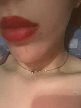 Snapshot of Mimisixo chatting on 07/17/26, 01:40 Mimisixo online show from 07/17/26, 01:40