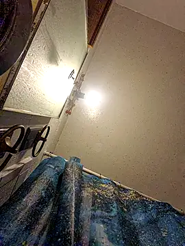 Cnutt310 online show from 10/21/25, 06:58