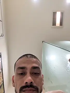 Cnutt310 online show from 12/20/25, 01:07