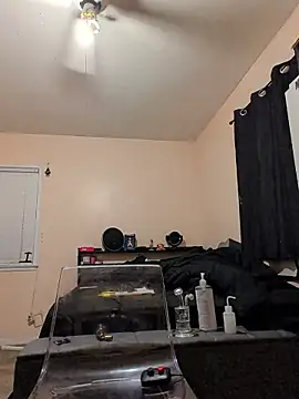 Cnutt310 online show from 04/01/26, 01:23