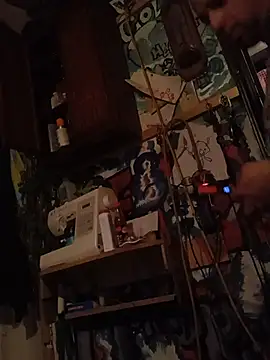 Snapshot of Twoslipperywhenwett chatting on 11/14/25, 03:55 Twoslipperywhenwett online show from 11/14/25, 03:55