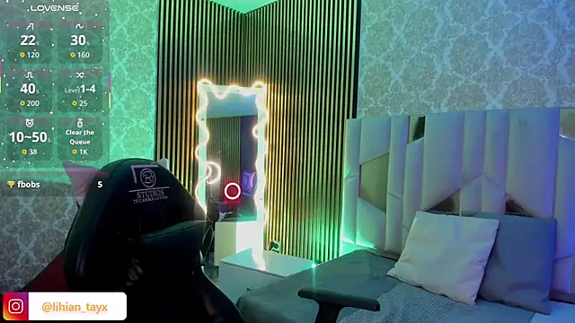 LIHIAN TAY online show from 11/08/25, 06:46