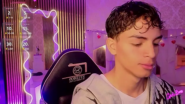 LIHIAN TAY online show from 02/10/26, 04:05