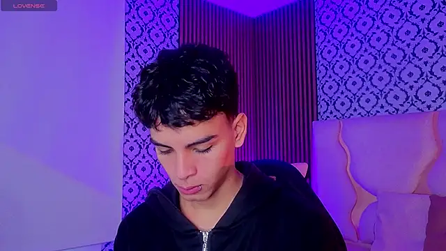 LIHIAN TAY online show from 04/08/26, 12:27