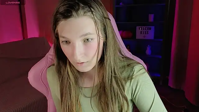 Mia Myles online show from 12/05/25, 10:35