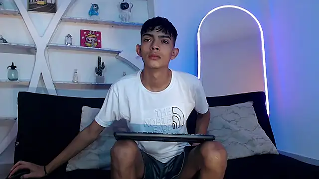 PRETTY SEX1 online show from 10/06/25, 01:08