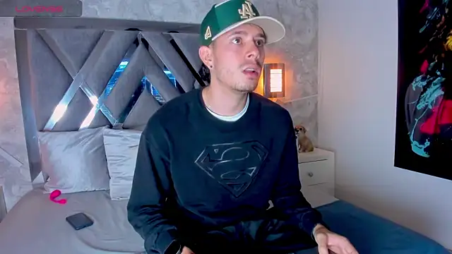 nils saint online show from 11/14/25, 04:55