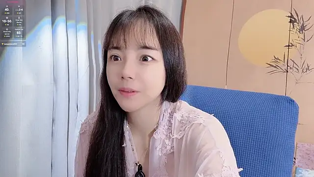 Snapshot of xinxin520-baby chatting on 06/17/26, 12:02 xinxin520-baby online show from 06/17/26, 12:02