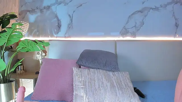 ValSmith  online show from 02/20/26, 06:26