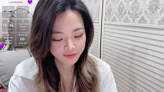 Holiland online show from 01/06/26, 01:09