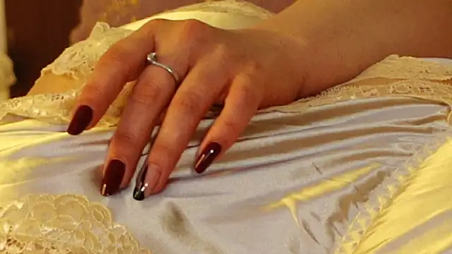 TanyaJade888 online show from 10/21/25, 08:53