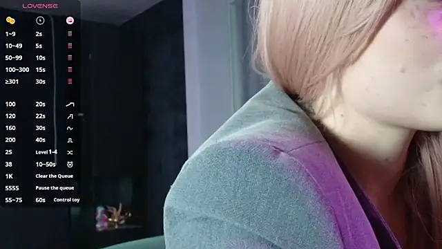 PieraMarch online show from 10/30/25, 07:14