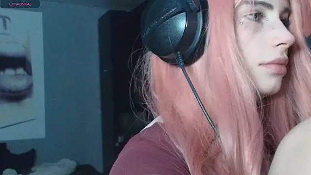 Snapshot of PieraMarch chatting on 01/17/26, 07:39 PieraMarch online show from 01/17/26, 07:39