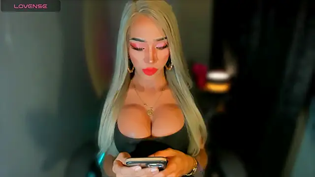 AiraCumSlut online show from 05/20/26, 12:39