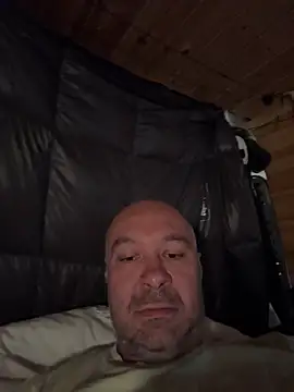 Snapshot of annubis69 chatting on 04/19/26, 11:09 annubis69 online show from 04/19/26, 11:09