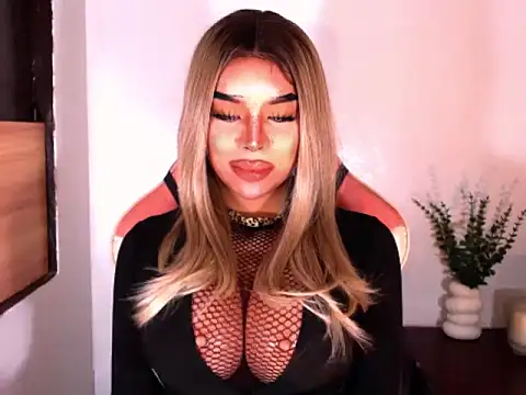 NataliaFernandezz online show from 07/18/26, 09:02
