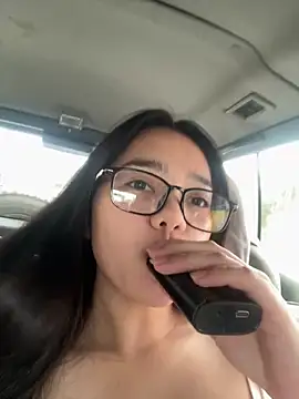 Snapshot of aaliyah_walker chatting on 02/12/26, 05:13 aaliyah walker online show from 02/12/26, 05:13