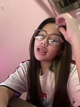 Snapshot of aaliyah_walker chatting on 07/27/26, 01:29 aaliyah walker online show from 07/27/26, 01:29