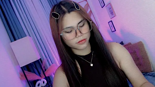 PrettyBlythes TS online show from 04/23/26, 12:51