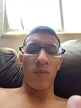 safadezanunes2 online show from 11/25/25, 03:45