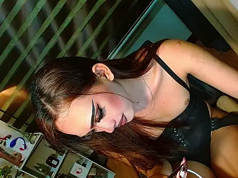 Queen yasii 88 online show from 04/15/26, 07:58