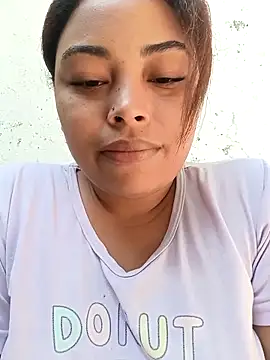 Naomi-Summer online show from 11/12/25, 04:18