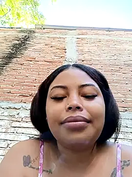 Naomi-Summer online show from 11/13/25, 01:43